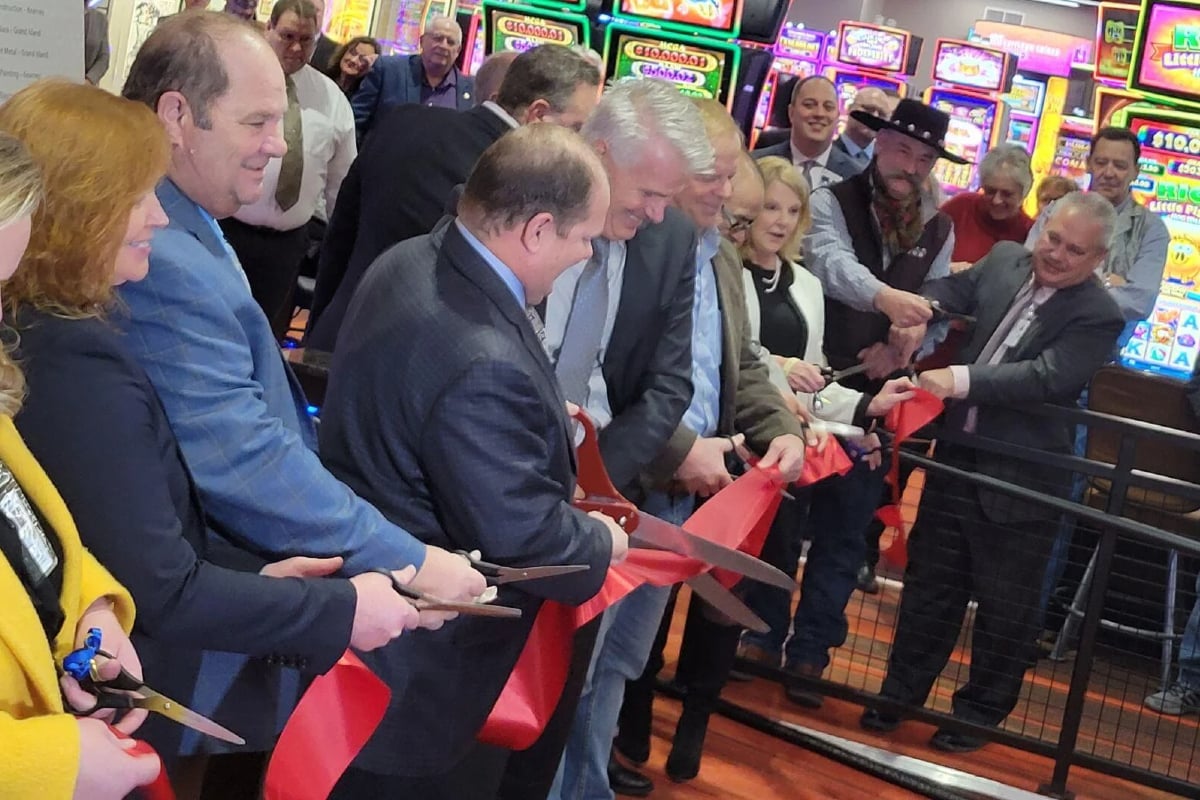 fonner-park-temporary-casino-opens-at-future-$100m-grand-island-resort