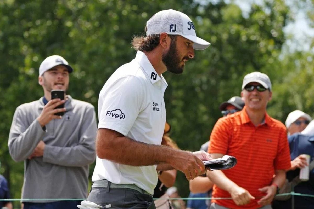 pga-tour-player-complains-bettors-are-heckling-during-bmw-championship
